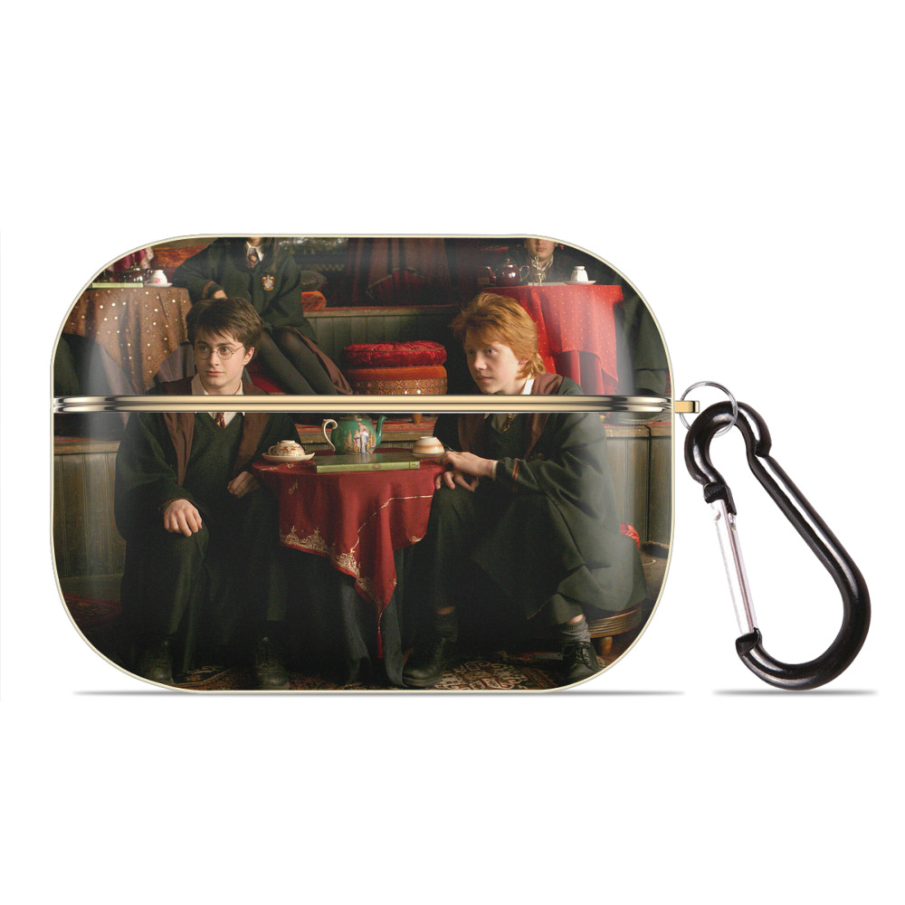 （画像用） Harry Potter ハリー・ポッターシリーズ 【AirPods Pro用】ハードシェル保護ケース｜耐衝撃・防指紋・カラビナ付き商品仕様