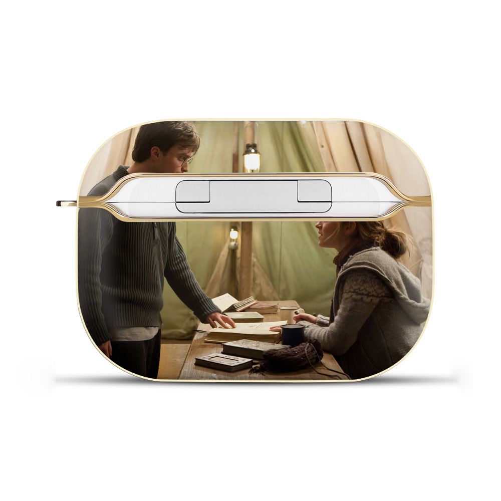 （画像用） Harry Potter ハリー・ポッターシリーズ 【AirPods Pro用】ハードシェル保護ケース｜耐衝撃・防指紋・カラビナ付き商品仕様