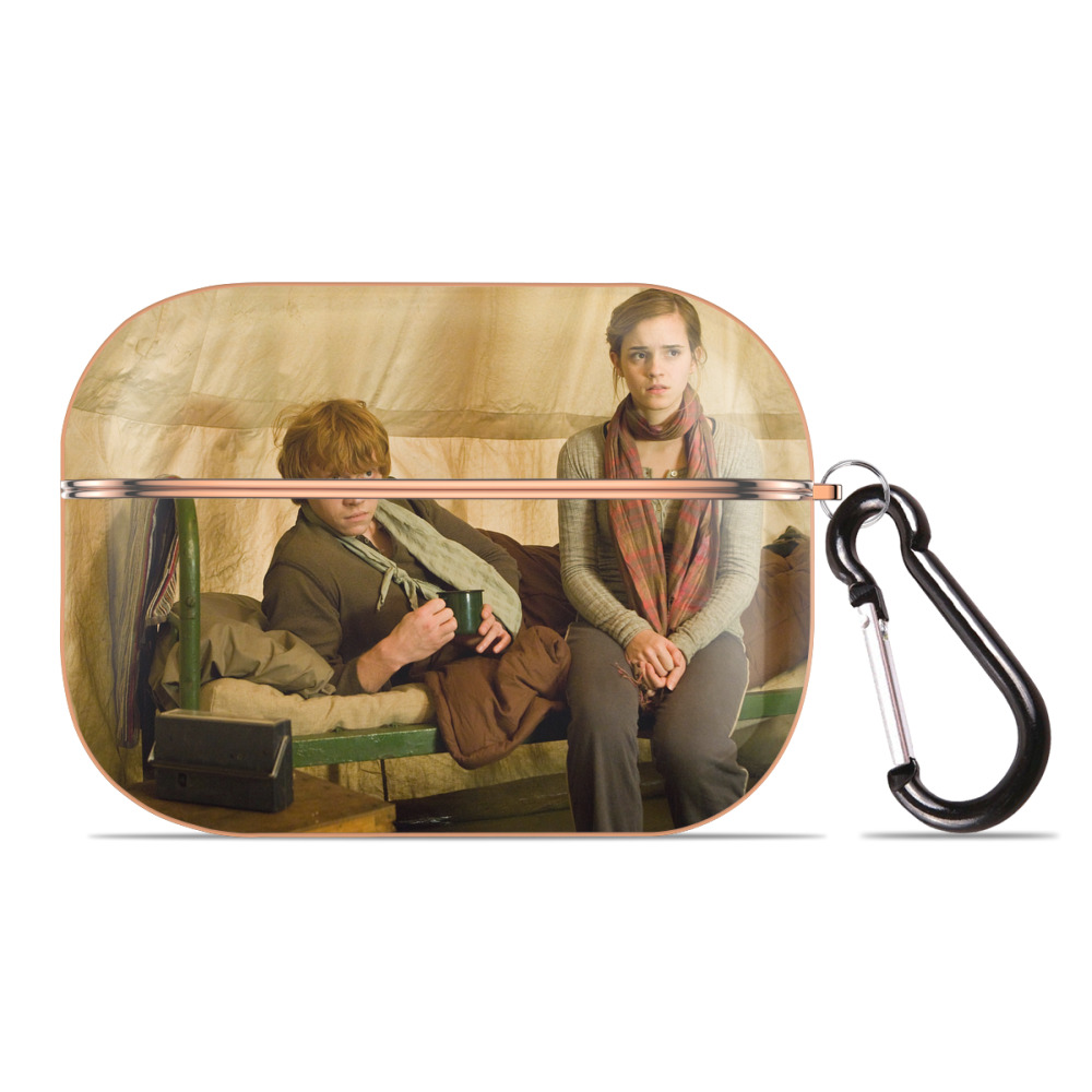 （画像用） Harry Potter ハリー・ポッターシリーズ 【AirPods Pro用】ハードシェル保護ケース｜耐衝撃・防指紋・カラビナ付き商品仕様