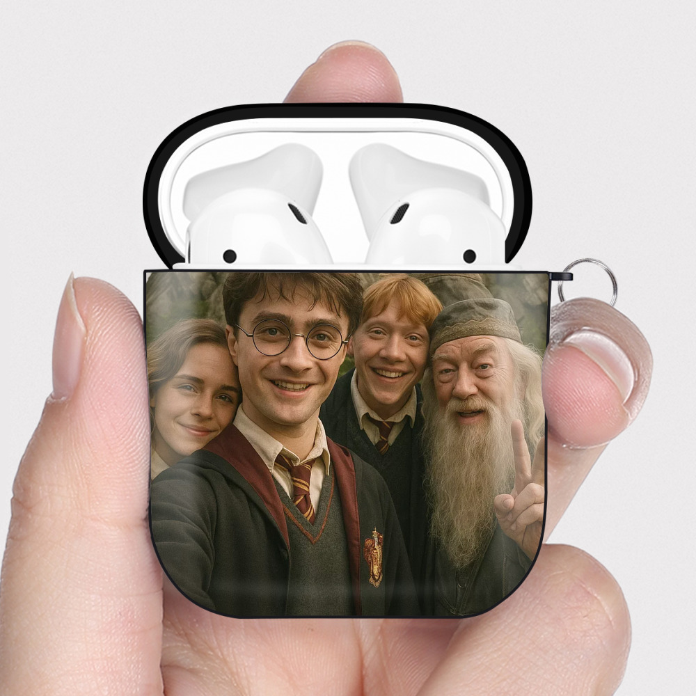 （画像用） Harry Potter ハリー・ポッターシリーズ AirPods 第2世代保護ケース ハードシェル ブラック 耐衝撃・防指紋・カラビナ付き