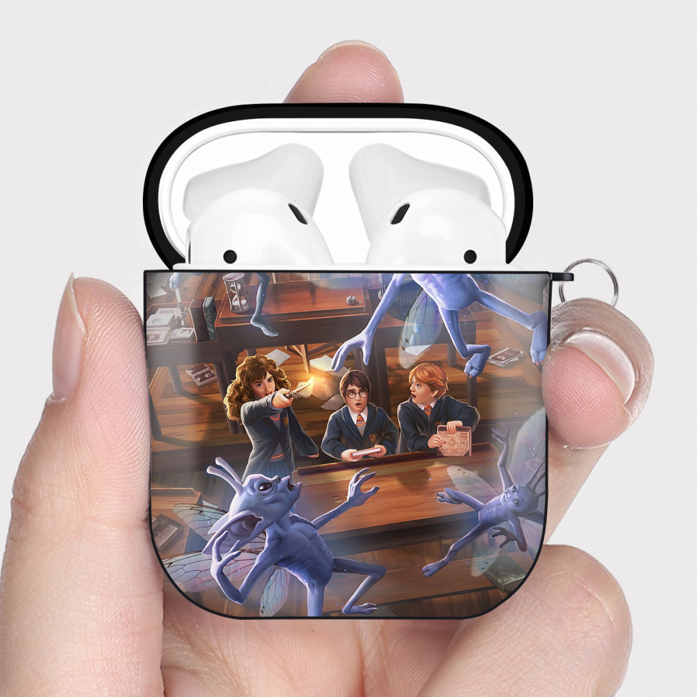 （画像用） Harry Potter ハリー・ポッターシリーズ AirPods 第2世代保護ケース ハードシェル ブラック 耐衝撃・防指紋・カラビナ付き