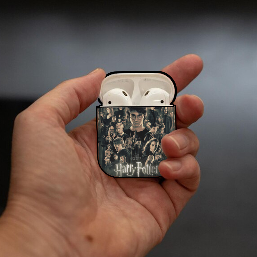 Harry Potter ハリー・ポッターシリーズ AirPods 第2世代保護ケース ハードシェル ブラック 耐衝撃・防指紋・カラビナ付き