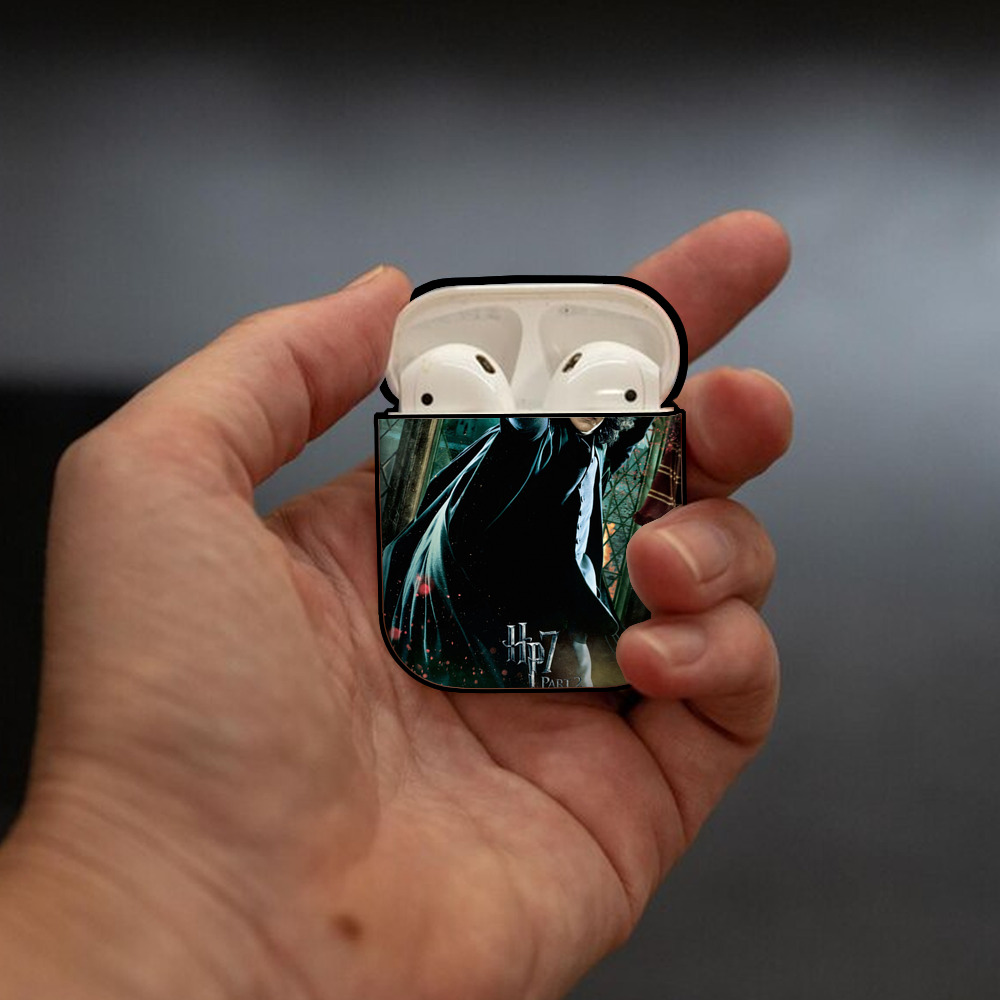 Harry Potter ハリー・ポッターシリーズ AirPods 第2世代保護ケース ハードシェル ブラック 耐衝撃・防指紋・カラビナ付き