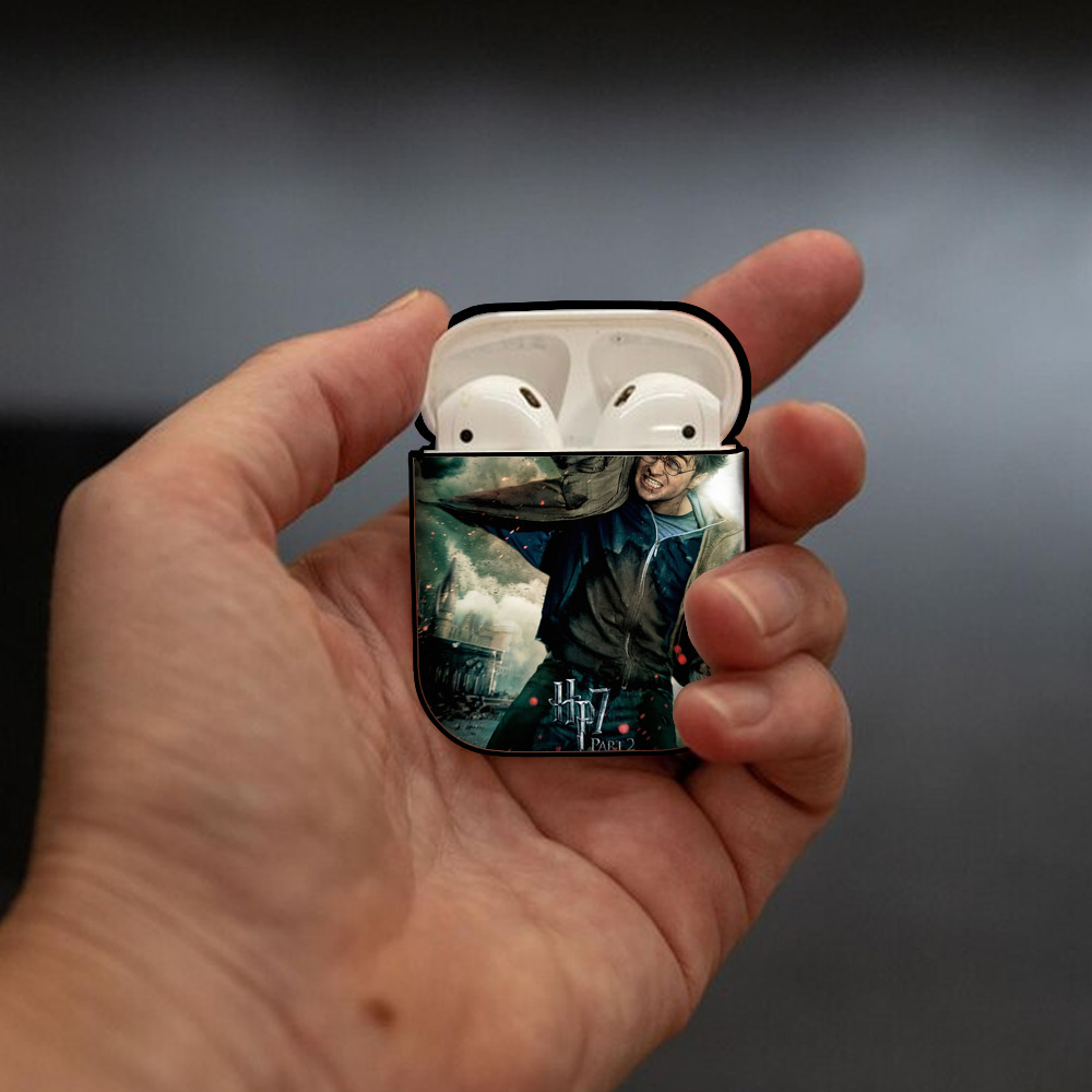 Harry Potter ハリー・ポッターシリーズ AirPods 第2世代保護ケース ハードシェル ブラック 耐衝撃・防指紋・カラビナ付き