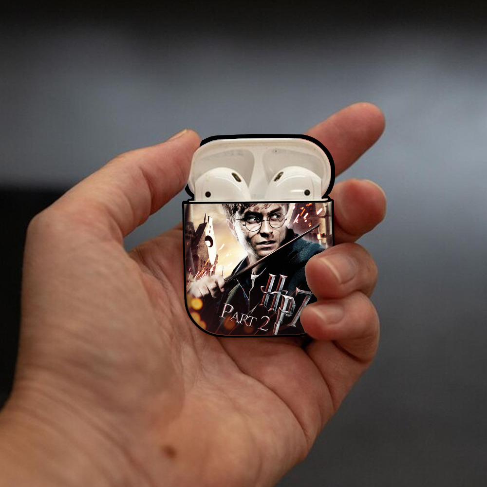 Harry Potter ハリー・ポッターシリーズ AirPods 第2世代保護ケース ハードシェル ブラック 耐衝撃・防指紋・カラビナ付き