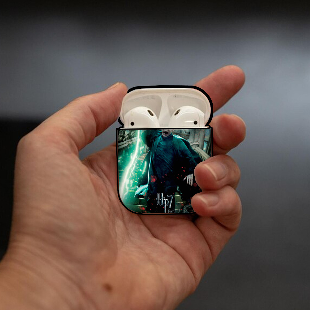 Harry Potter ハリー・ポッターシリーズ AirPods 第2世代保護ケース ハードシェル ブラック 耐衝撃・防指紋・カラビナ付き