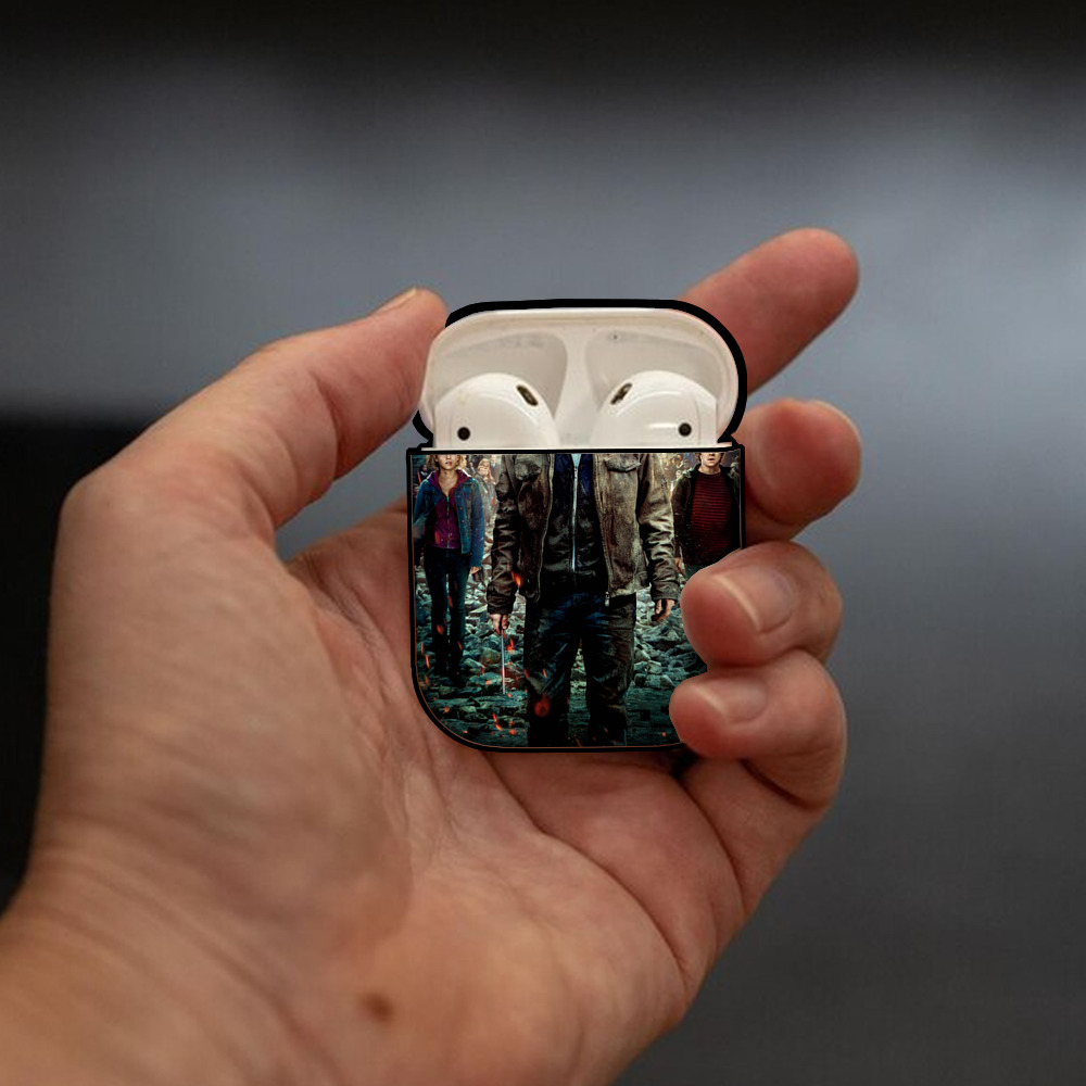 Harry Potter ハリー・ポッターシリーズ AirPods 第2世代保護ケース ハードシェル ブラック 耐衝撃・防指紋・カラビナ付き