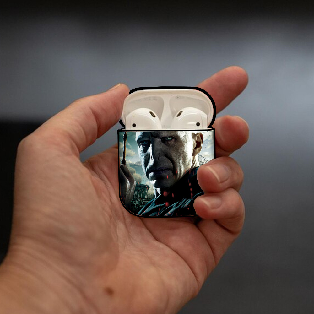 Harry Potter ハリー・ポッターシリーズ AirPods 第2世代保護ケース ハードシェル ブラック 耐衝撃・防指紋・カラビナ付き
