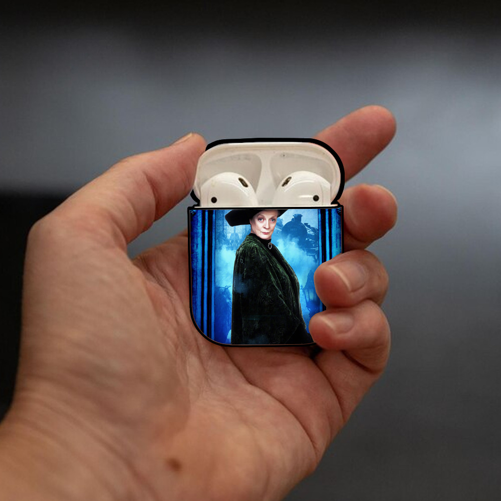 Harry Potter ハリー・ポッターシリーズ AirPods 第2世代保護ケース ハードシェル ブラック 耐衝撃・防指紋・カラビナ付き