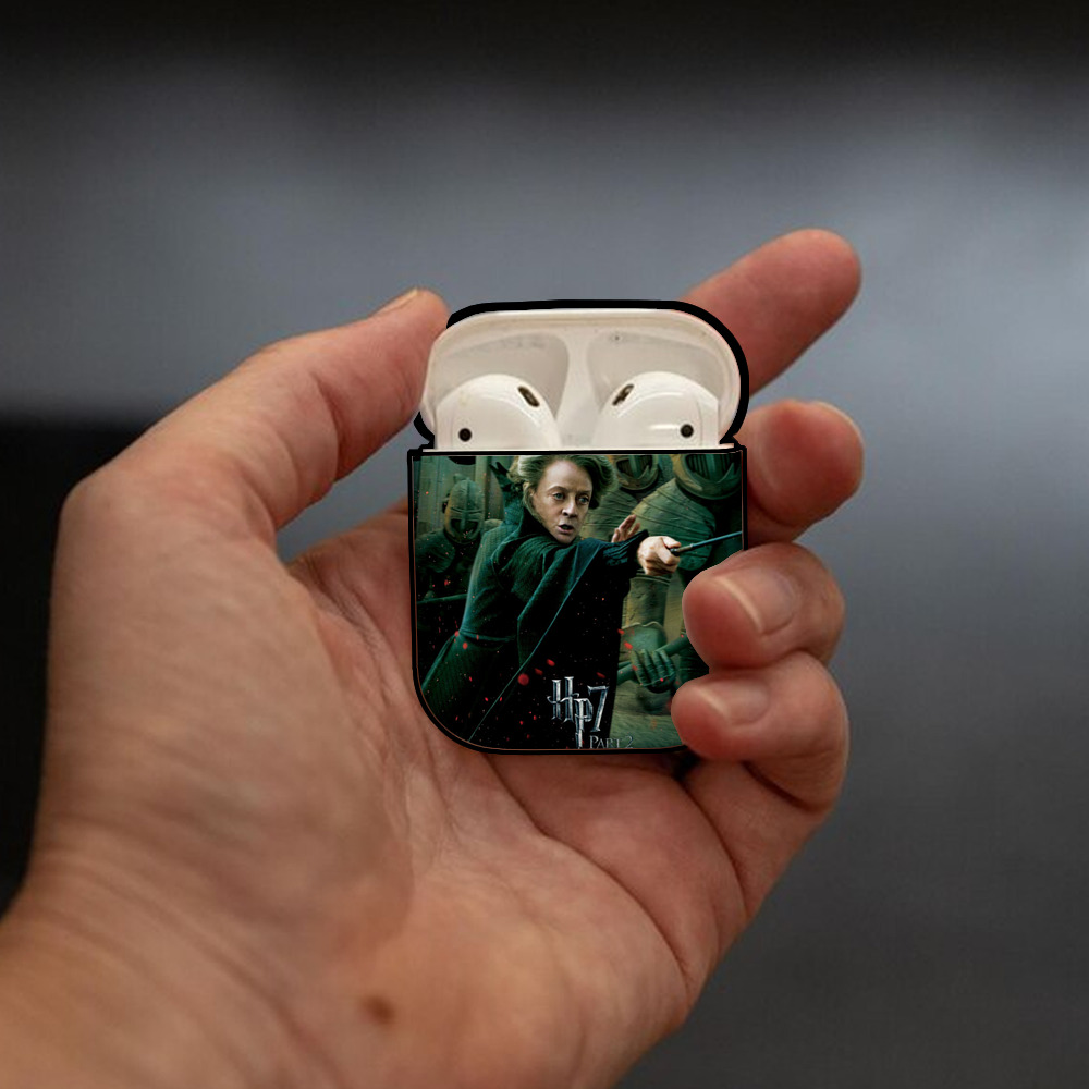 Harry Potter ハリー・ポッターシリーズ AirPods 第2世代保護ケース ハードシェル ブラック 耐衝撃・防指紋・カラビナ付き