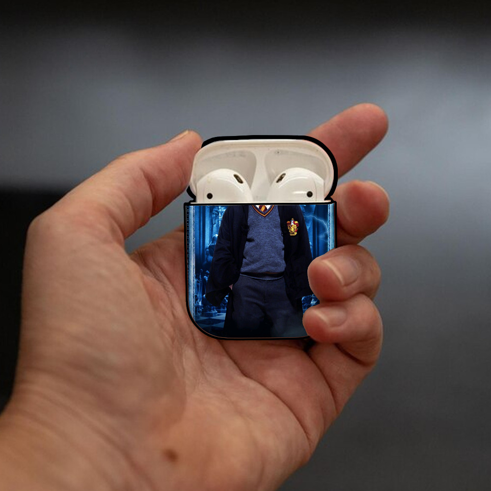 Harry Potter ハリー・ポッターシリーズ AirPods 第2世代保護ケース ハードシェル ブラック 耐衝撃・防指紋・カラビナ付き
