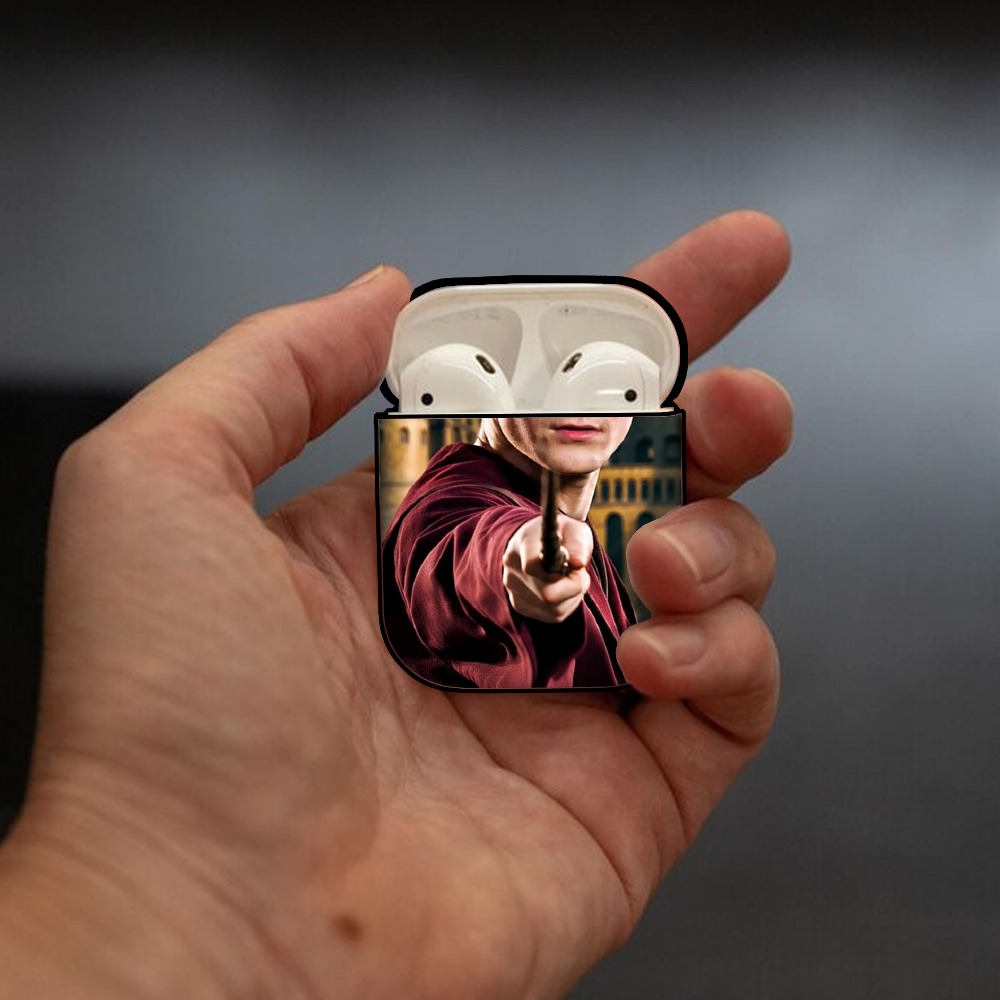 Harry Potter ハリー・ポッターシリーズ AirPods 第2世代保護ケース ハードシェル ブラック 耐衝撃・防指紋・カラビナ付き