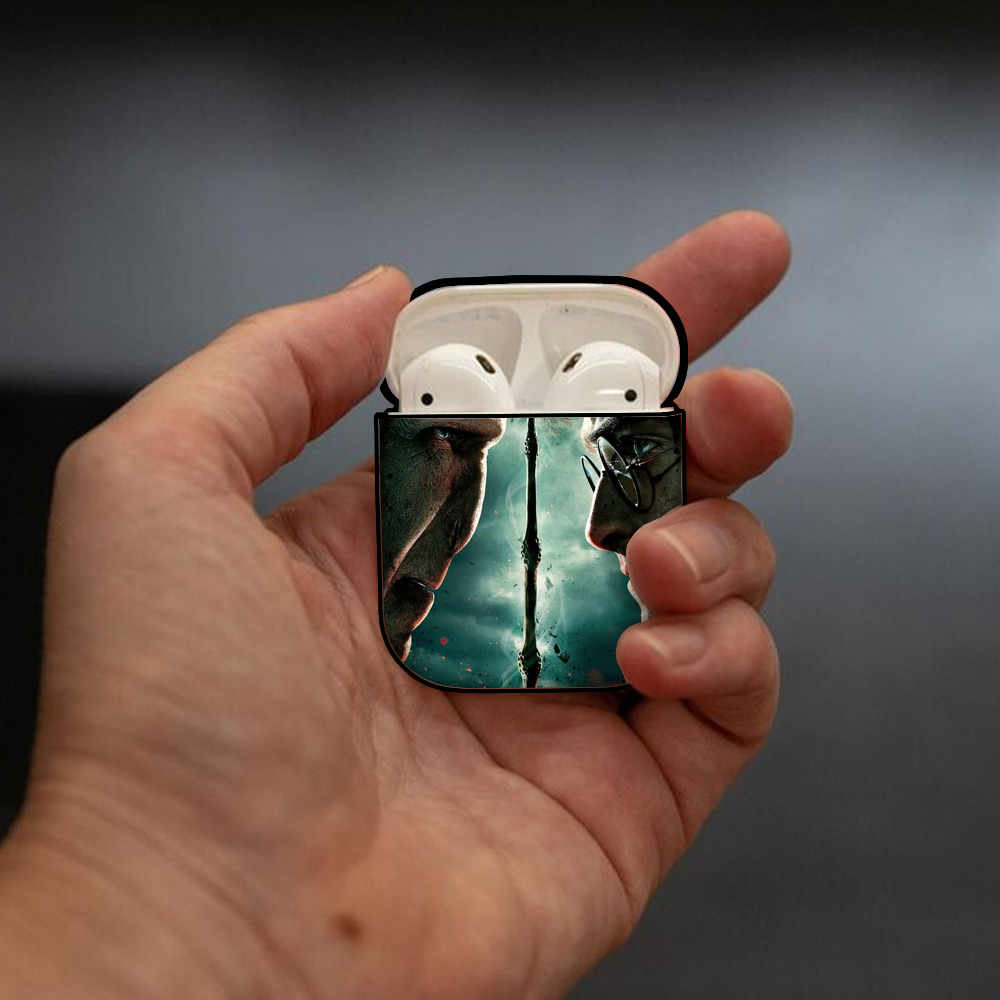Harry Potter ハリー・ポッターシリーズ AirPods 第2世代保護ケース ハードシェル ブラック 耐衝撃・防指紋・カラビナ付き