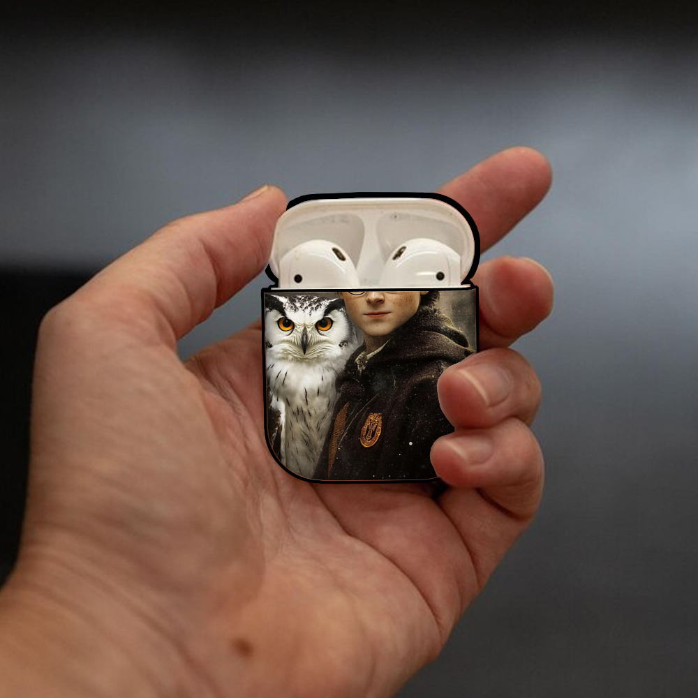 Harry Potter ハリー・ポッターシリーズ AirPods 第2世代保護ケース ハードシェル ブラック 耐衝撃・防指紋・カラビナ付き