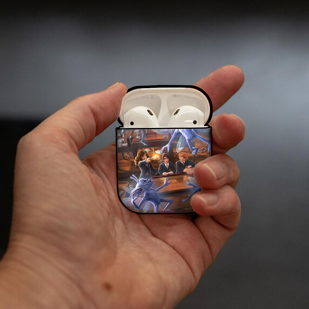 Harry Potter ハリー・ポッターシリーズ AirPods 第2世代保護ケース ハードシェル ブラック 耐衝撃・防指紋・カラビナ付き