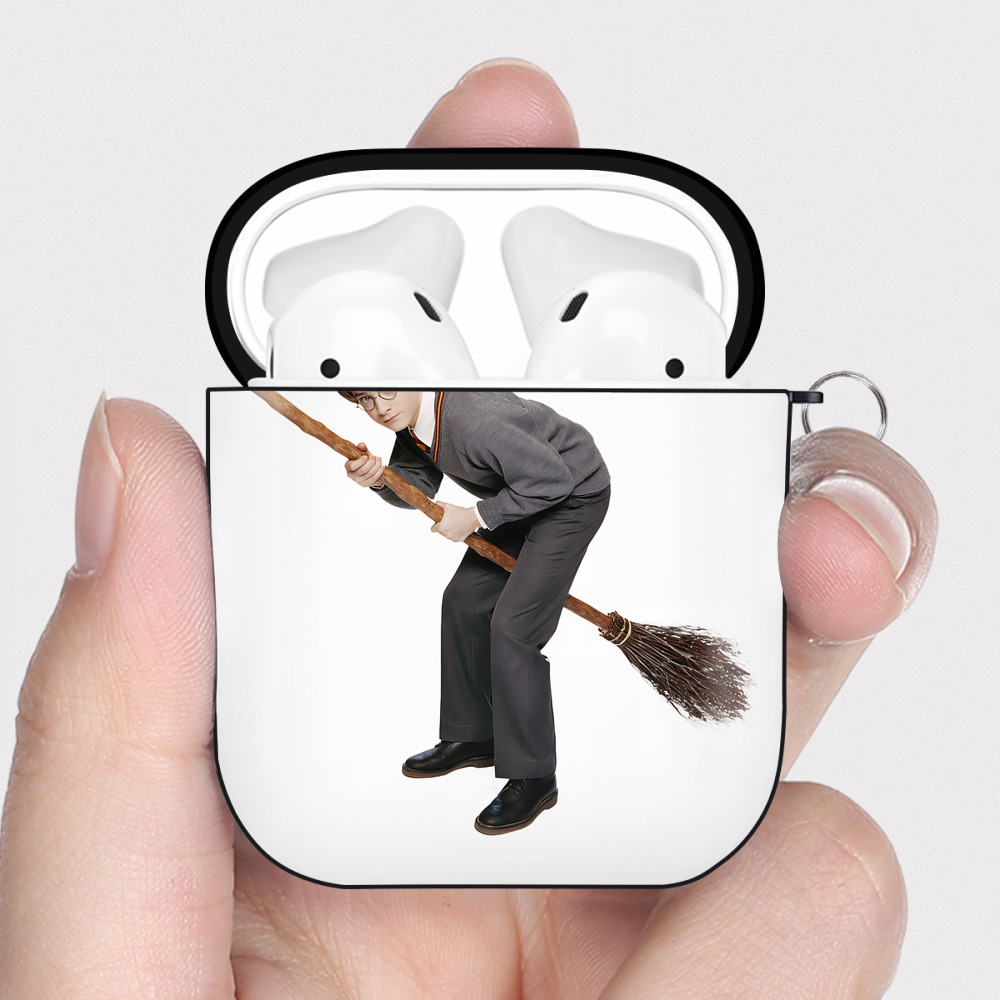 （画像用） Harry Potter ハリー・ポッターシリーズ AirPods 第2世代保護ケース ハードシェル ブラック 耐衝撃・防指紋・カラビナ付き