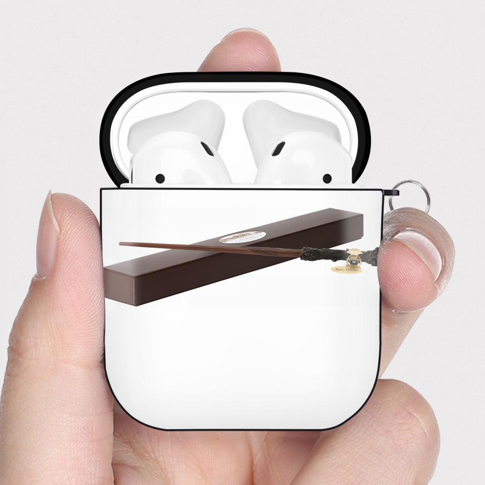 （画像用） Harry Potter ハリー・ポッターシリーズ AirPods 第2世代保護ケース ハードシェル ブラック 耐衝撃・防指紋・カラビナ付き