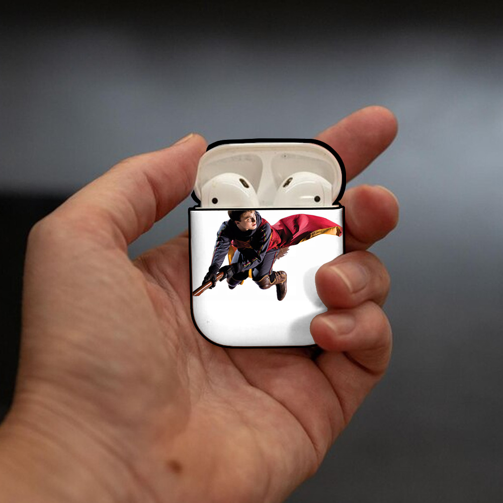 Harry Potter ハリー・ポッターシリーズ AirPods 第2世代保護ケース ハードシェル ブラック 耐衝撃・防指紋・カラビナ付き