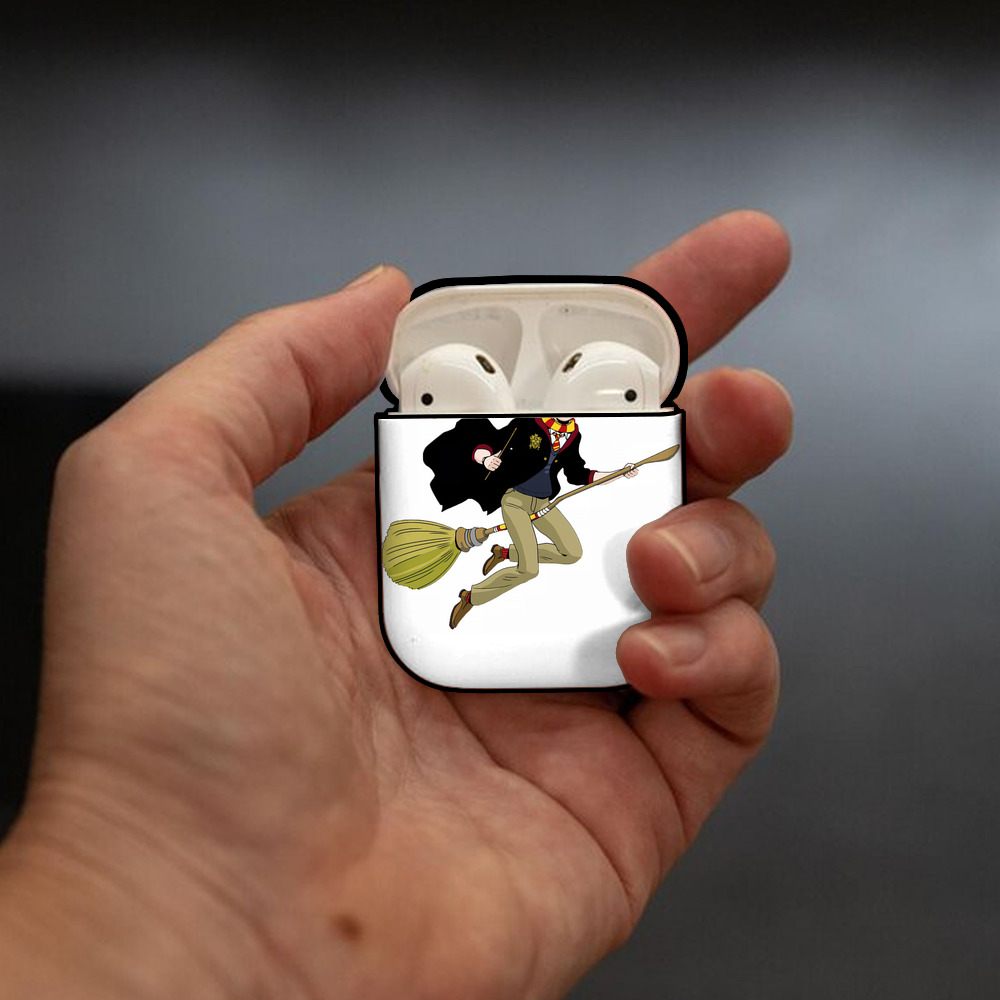 Harry Potter ハリー・ポッターシリーズ AirPods 第2世代保護ケース ハードシェル ブラック 耐衝撃・防指紋・カラビナ付き