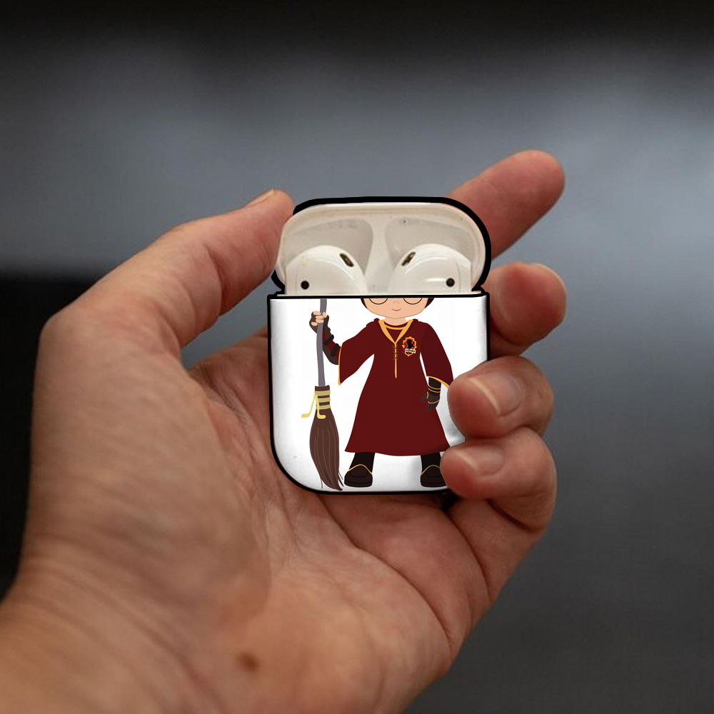 Harry Potter ハリー・ポッターシリーズ AirPods 第2世代保護ケース ハードシェル ブラック 耐衝撃・防指紋・カラビナ付き