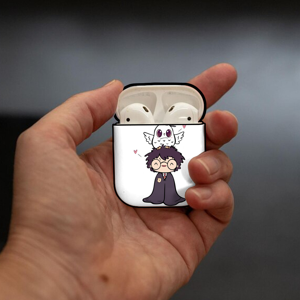 Harry Potter ハリー・ポッターシリーズ AirPods 第2世代保護ケース ハードシェル ブラック 耐衝撃・防指紋・カラビナ付き
