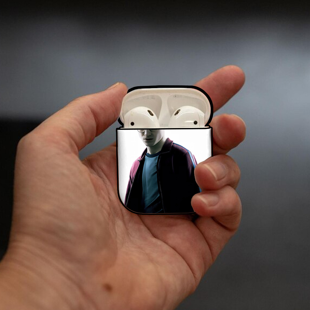 Harry Potter ハリー・ポッターシリーズ AirPods 第2世代保護ケース ハードシェル ブラック 耐衝撃・防指紋・カラビナ付き