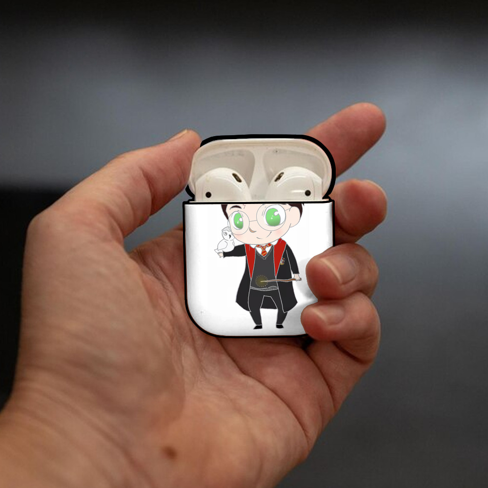 Harry Potter ハリー・ポッターシリーズ AirPods 第2世代保護ケース ハードシェル ブラック 耐衝撃・防指紋・カラビナ付き