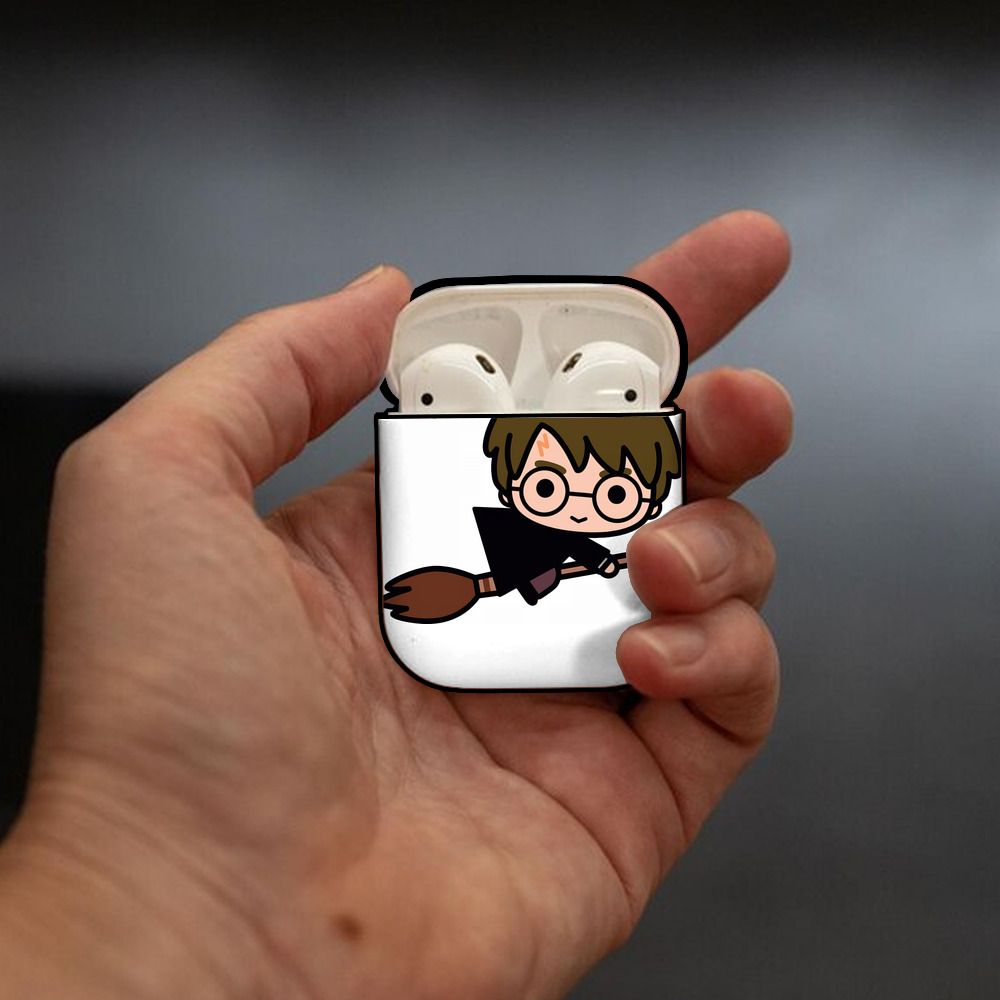 Harry Potter ハリー・ポッターシリーズ AirPods 第2世代保護ケース ハードシェル ブラック 耐衝撃・防指紋・カラビナ付き