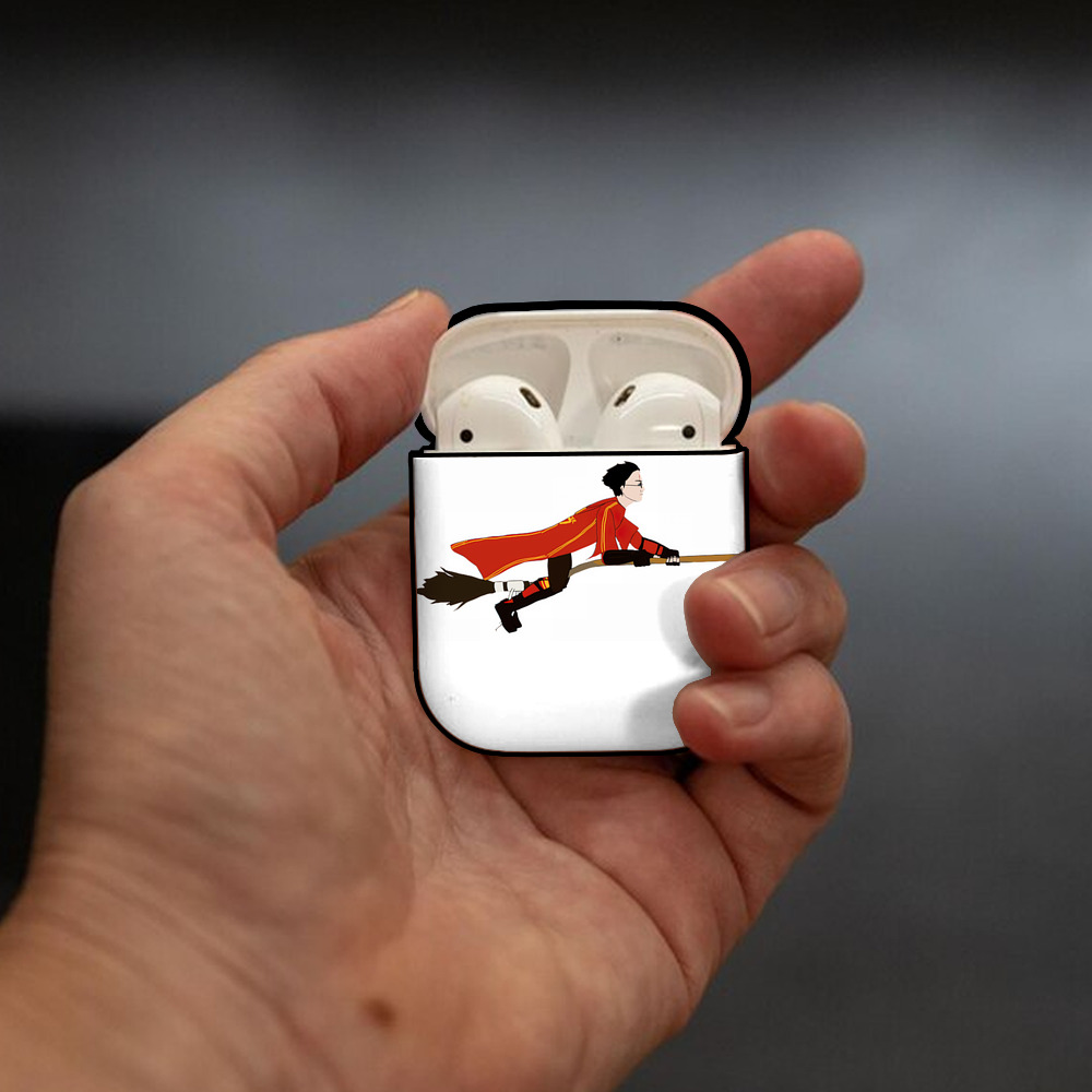 Harry Potter ハリー・ポッターシリーズ AirPods 第2世代保護ケース ハードシェル ブラック 耐衝撃・防指紋・カラビナ付き