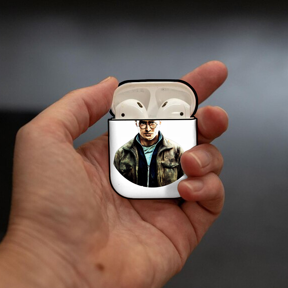 Harry Potter ハリー・ポッターシリーズ AirPods 第2世代保護ケース ハードシェル ブラック 耐衝撃・防指紋・カラビナ付き