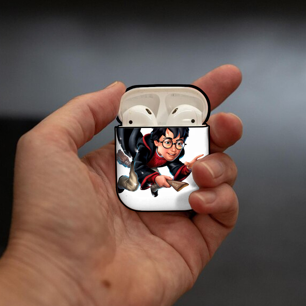 Harry Potter ハリー・ポッターシリーズ AirPods 第2世代保護ケース ハードシェル ブラック 耐衝撃・防指紋・カラビナ付き