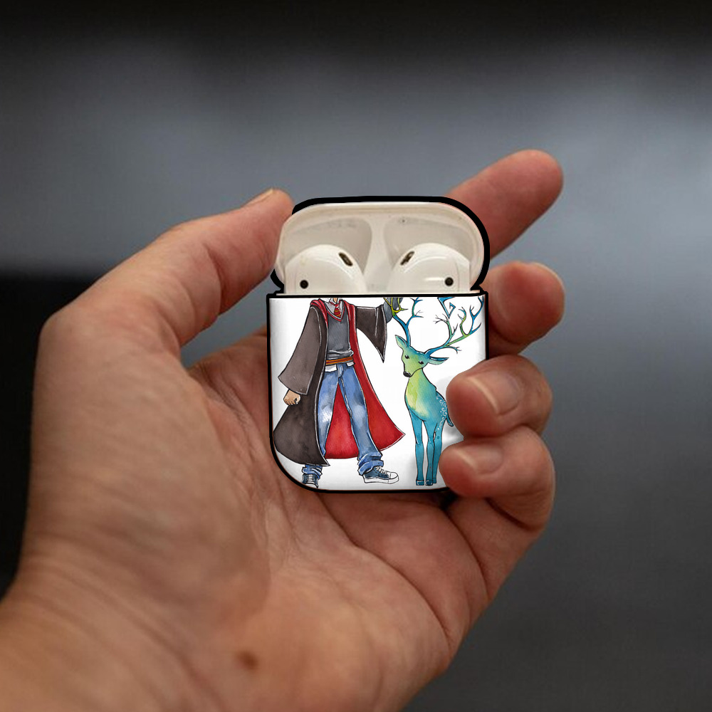 Harry Potter ハリー・ポッターシリーズ AirPods 第2世代保護ケース ハードシェル ブラック 耐衝撃・防指紋・カラビナ付き