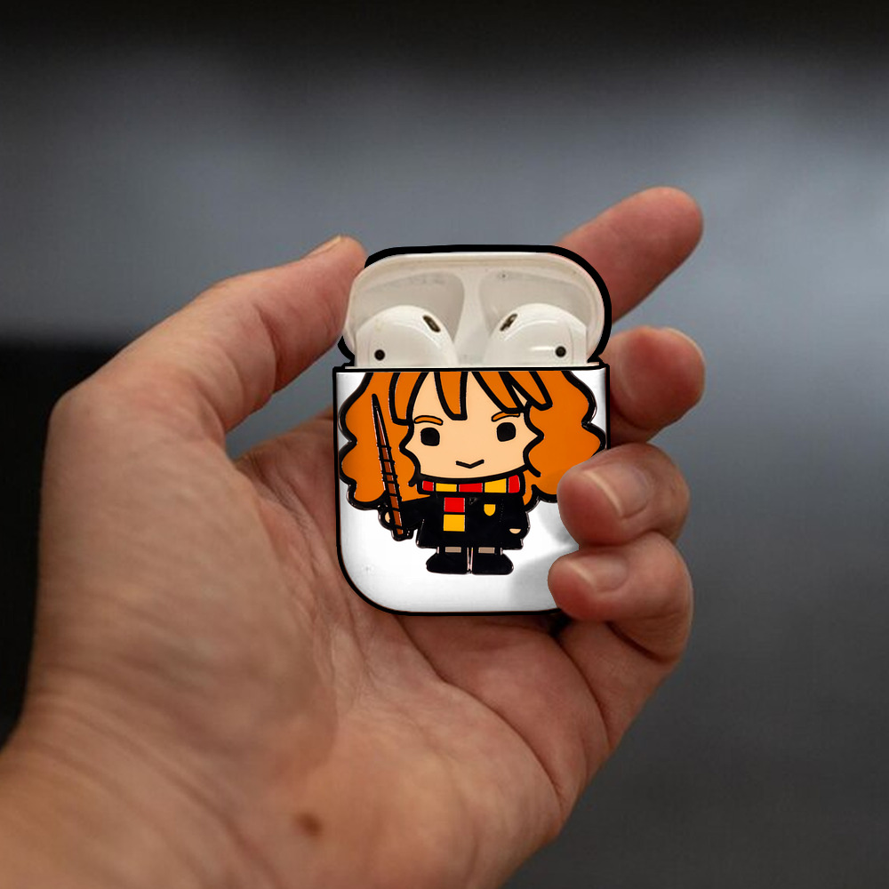 Harry Potter ハリー・ポッターシリーズ AirPods 第2世代保護ケース ハードシェル ブラック 耐衝撃・防指紋・カラビナ付き