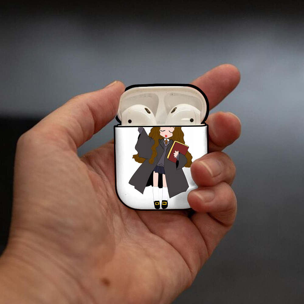 Harry Potter ハリー・ポッターシリーズ AirPods 第2世代保護ケース ハードシェル ブラック 耐衝撃・防指紋・カラビナ付き