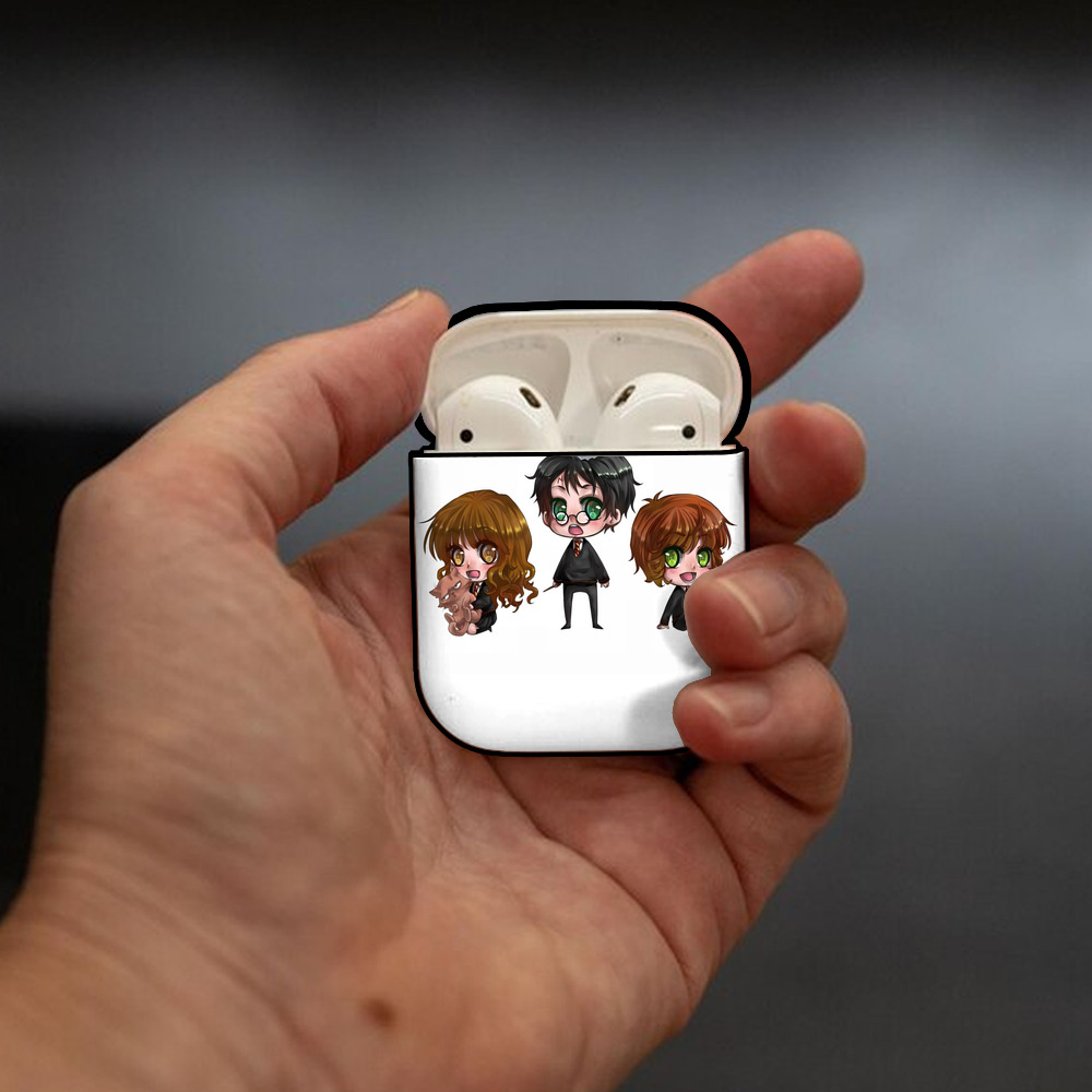 Harry Potter ハリー・ポッターシリーズ AirPods 第2世代保護ケース ハードシェル ブラック 耐衝撃・防指紋・カラビナ付き