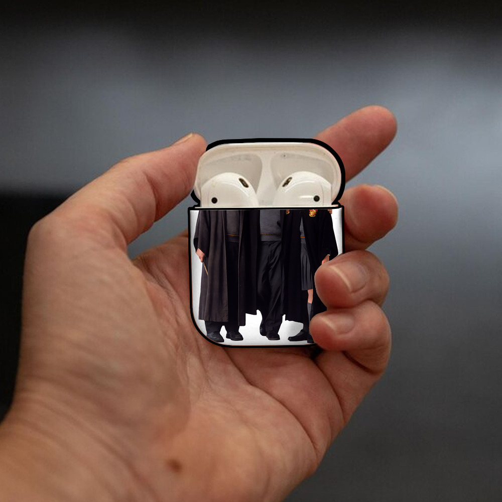 Harry Potter ハリー・ポッターシリーズ AirPods 第2世代保護ケース ハードシェル ブラック 耐衝撃・防指紋・カラビナ付き
