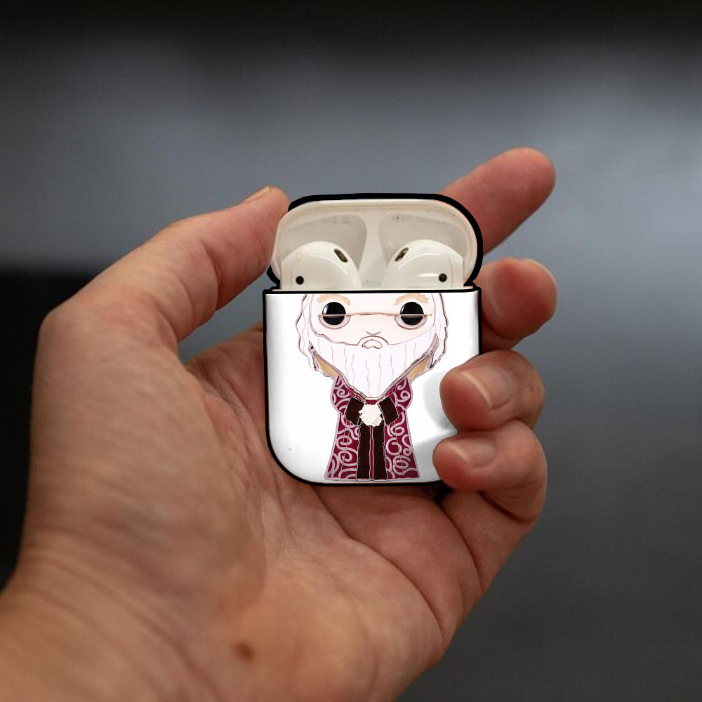 Harry Potter ハリー・ポッターシリーズ AirPods 第2世代保護ケース ハードシェル ブラック 耐衝撃・防指紋・カラビナ付き