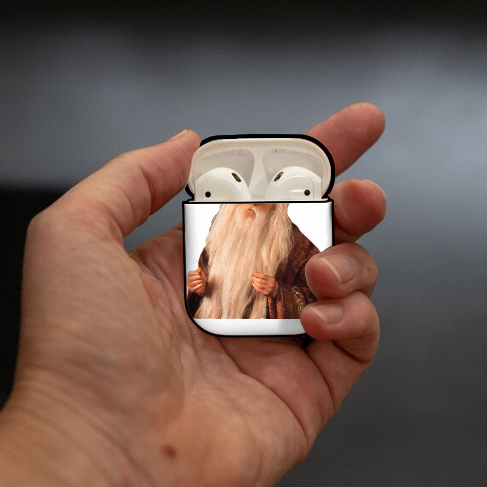 Harry Potter ハリー・ポッターシリーズ AirPods 第2世代保護ケース ハードシェル ブラック 耐衝撃・防指紋・カラビナ付き