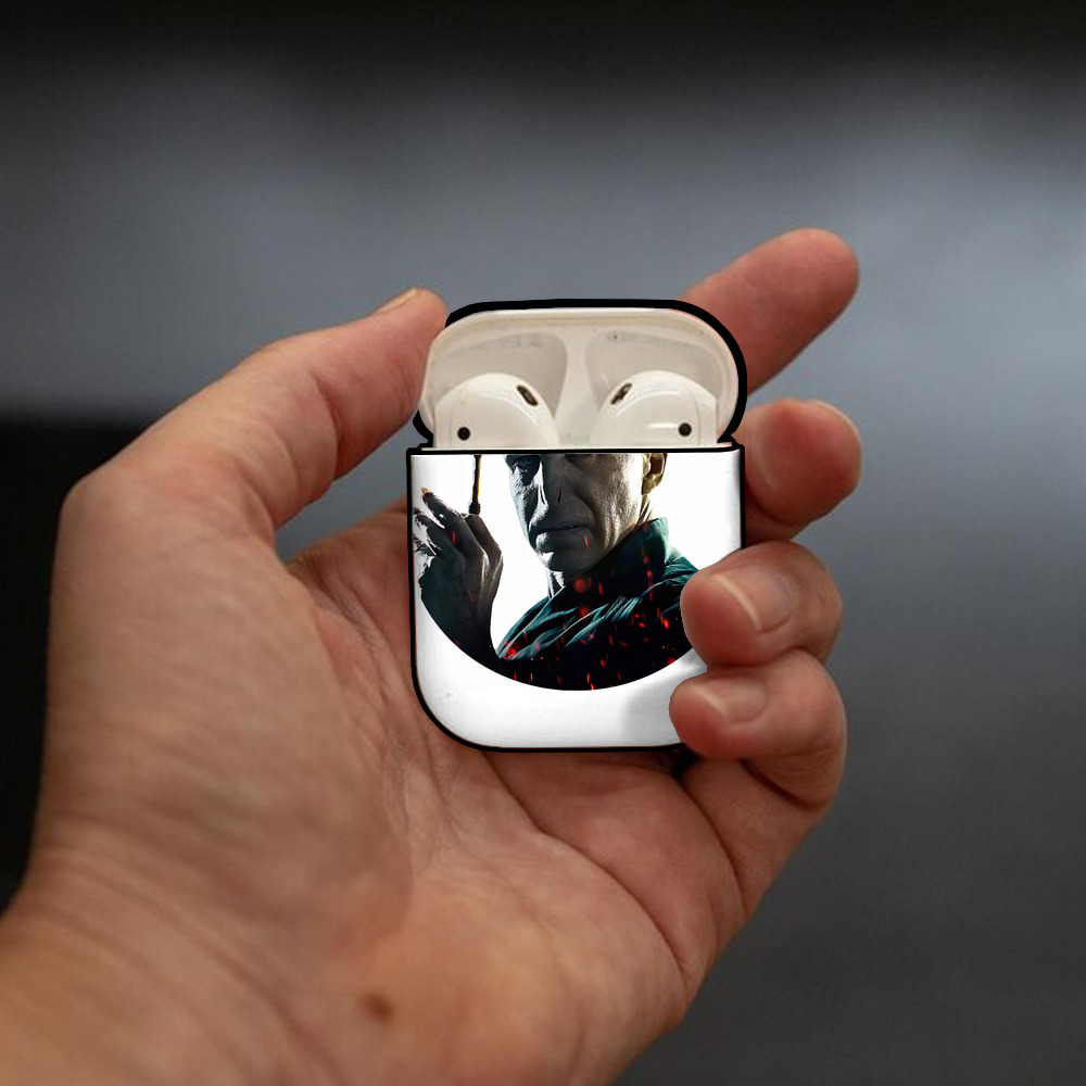 Harry Potter ハリー・ポッターシリーズ AirPods 第2世代保護ケース ハードシェル ブラック 耐衝撃・防指紋・カラビナ付き
