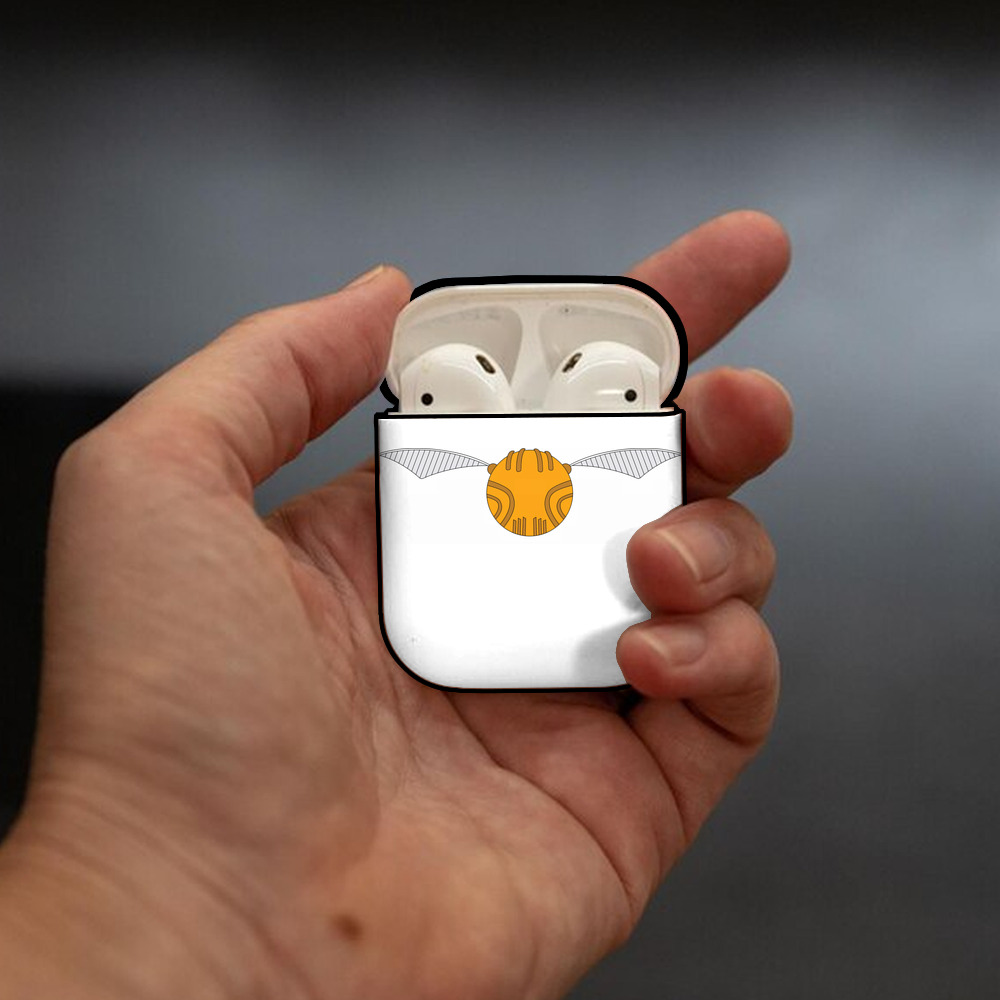 Harry Potter ハリー・ポッターシリーズ AirPods 第2世代保護ケース ハードシェル ブラック 耐衝撃・防指紋・カラビナ付き
