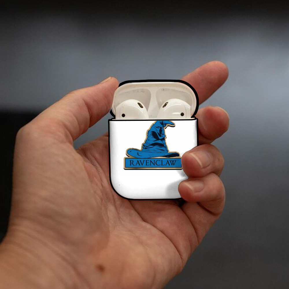 Harry Potter ハリー・ポッターシリーズ AirPods 第2世代保護ケース ハードシェル ブラック 耐衝撃・防指紋・カラビナ付き