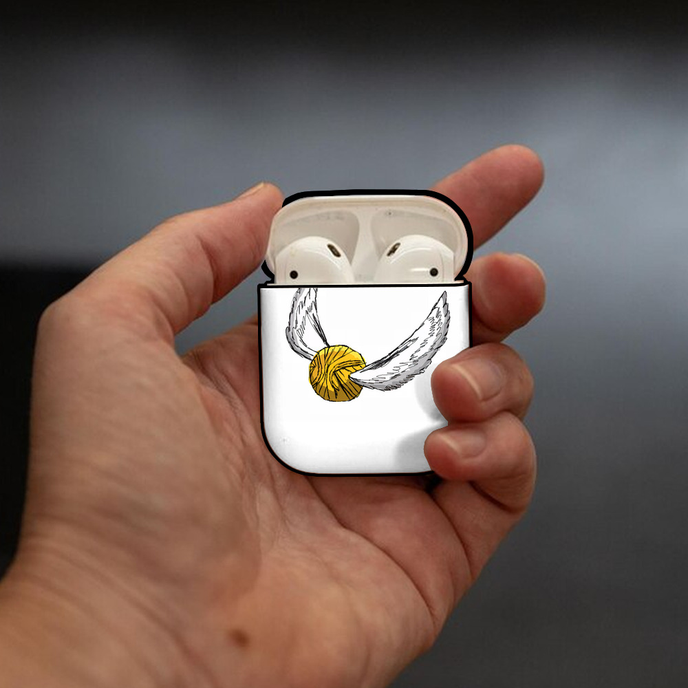 Harry Potter ハリー・ポッターシリーズ AirPods 第2世代保護ケース ハードシェル ブラック 耐衝撃・防指紋・カラビナ付き