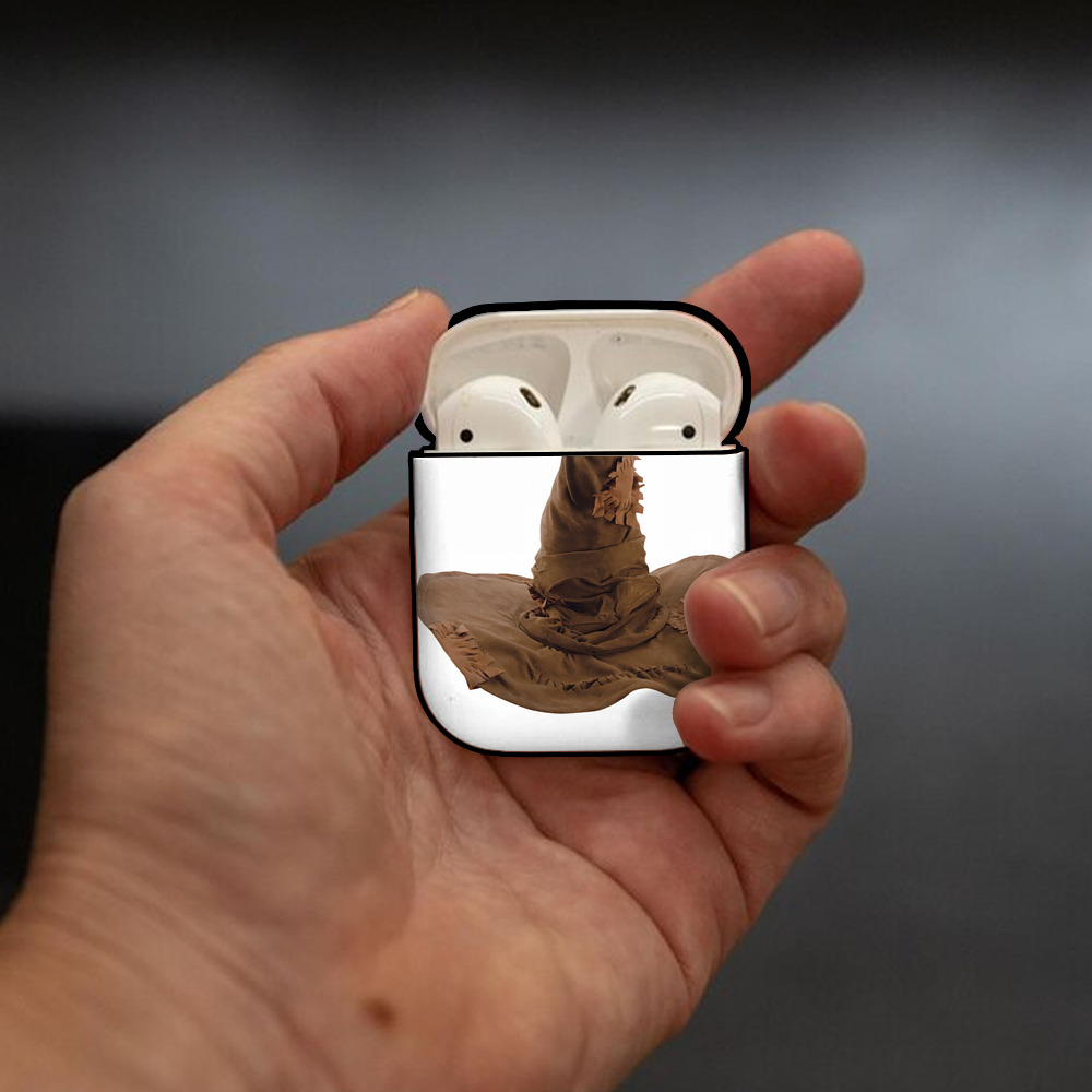 Harry Potter ハリー・ポッターシリーズ AirPods 第2世代保護ケース ハードシェル ブラック 耐衝撃・防指紋・カラビナ付き