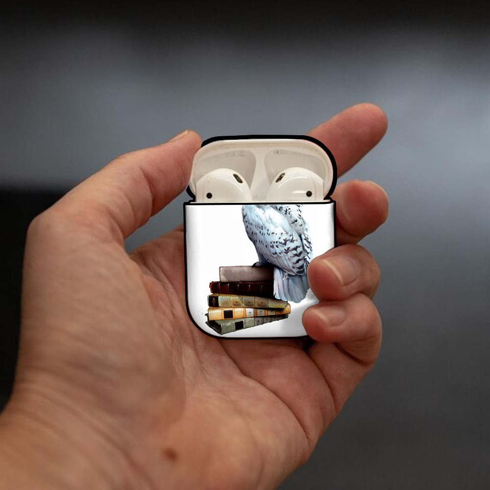 Harry Potter ハリー・ポッターシリーズ AirPods 第2世代保護ケース ハードシェル ブラック 耐衝撃・防指紋・カラビナ付き