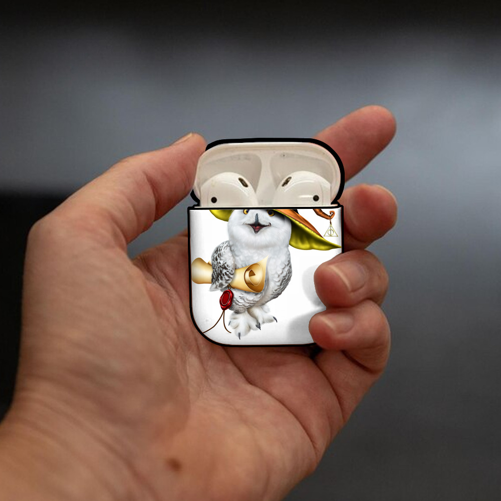 Harry Potter ハリー・ポッターシリーズ AirPods 第2世代保護ケース ハードシェル ブラック 耐衝撃・防指紋・カラビナ付き