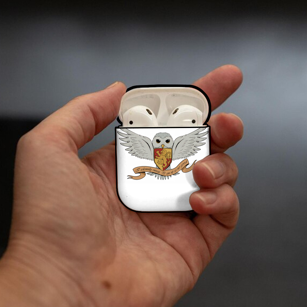 Harry Potter ハリー・ポッターシリーズ AirPods 第2世代保護ケース ハードシェル ブラック 耐衝撃・防指紋・カラビナ付き