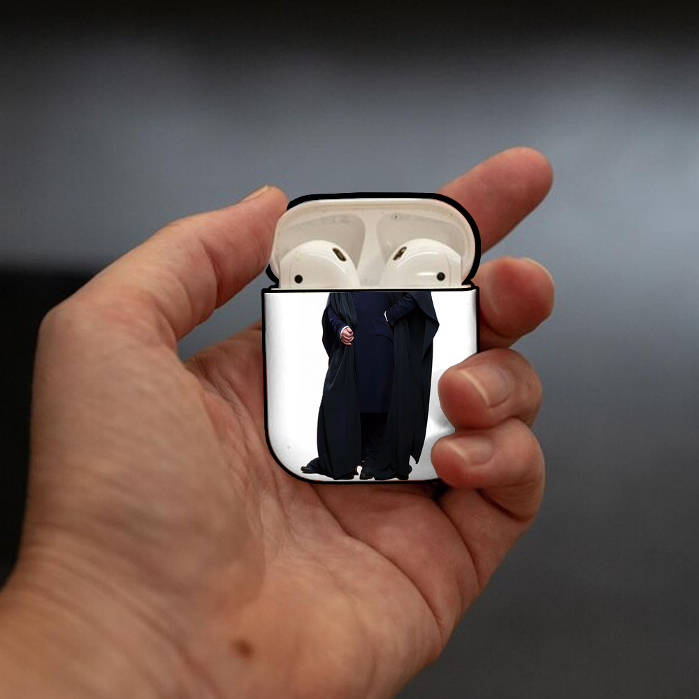 Harry Potter ハリー・ポッターシリーズ AirPods 第2世代保護ケース ハードシェル ブラック 耐衝撃・防指紋・カラビナ付き